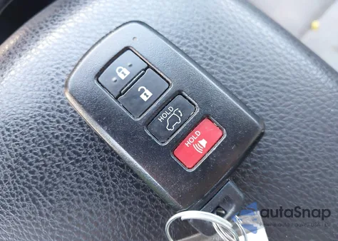 2018 Toyota Rav4 Xle z USA, uszkodzony, nr VIN JTMWFREV6JD133146